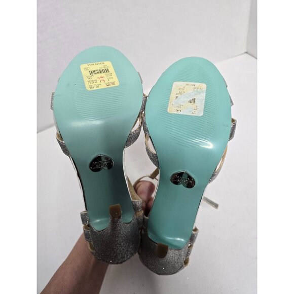 Betsey Johnson TEE Silver Metallic Glitter Strappy Stiletto Heels size 8 - Picture 11 of 14